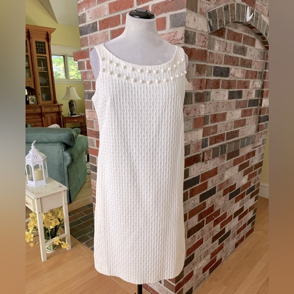 Jessica Howard Dresses Jessica Howard White Textured Button Detail